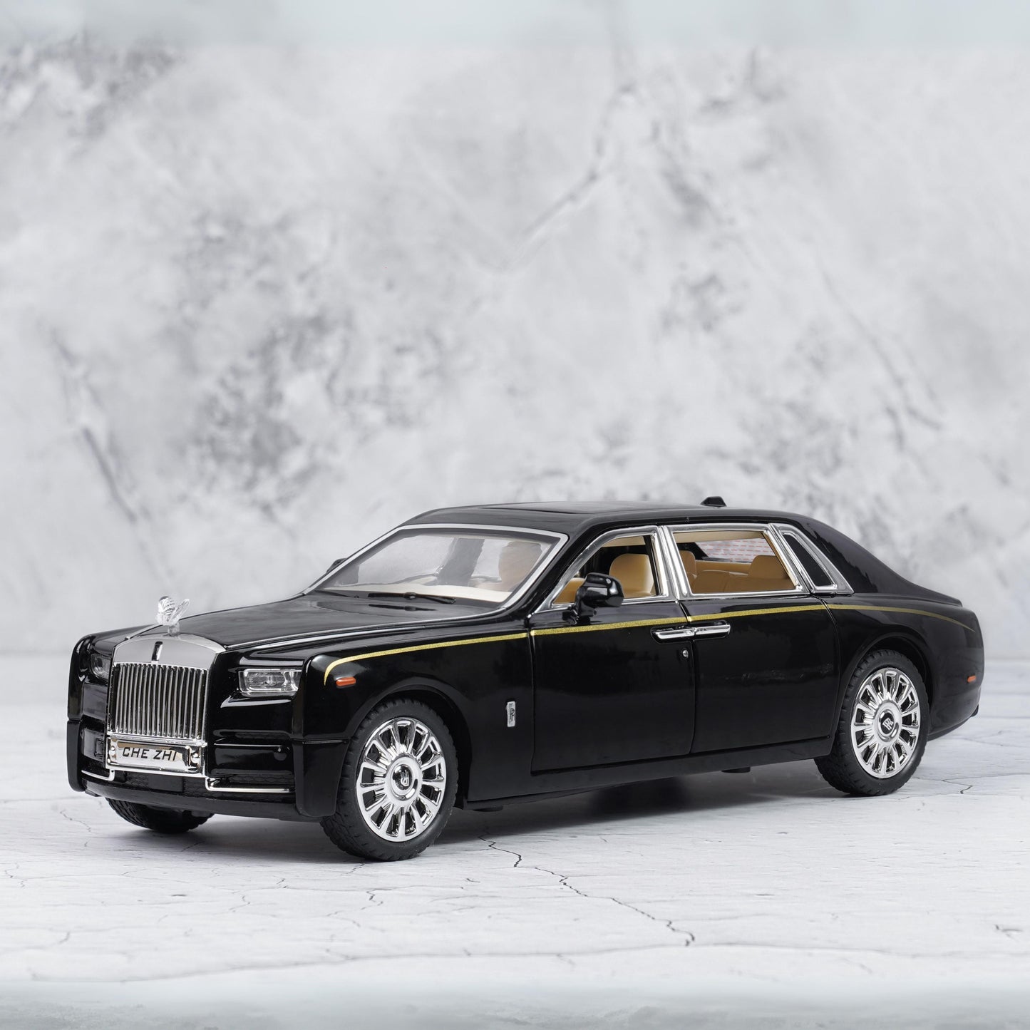 ROLLS ROYCE PHANTOM DIECAST MODEL