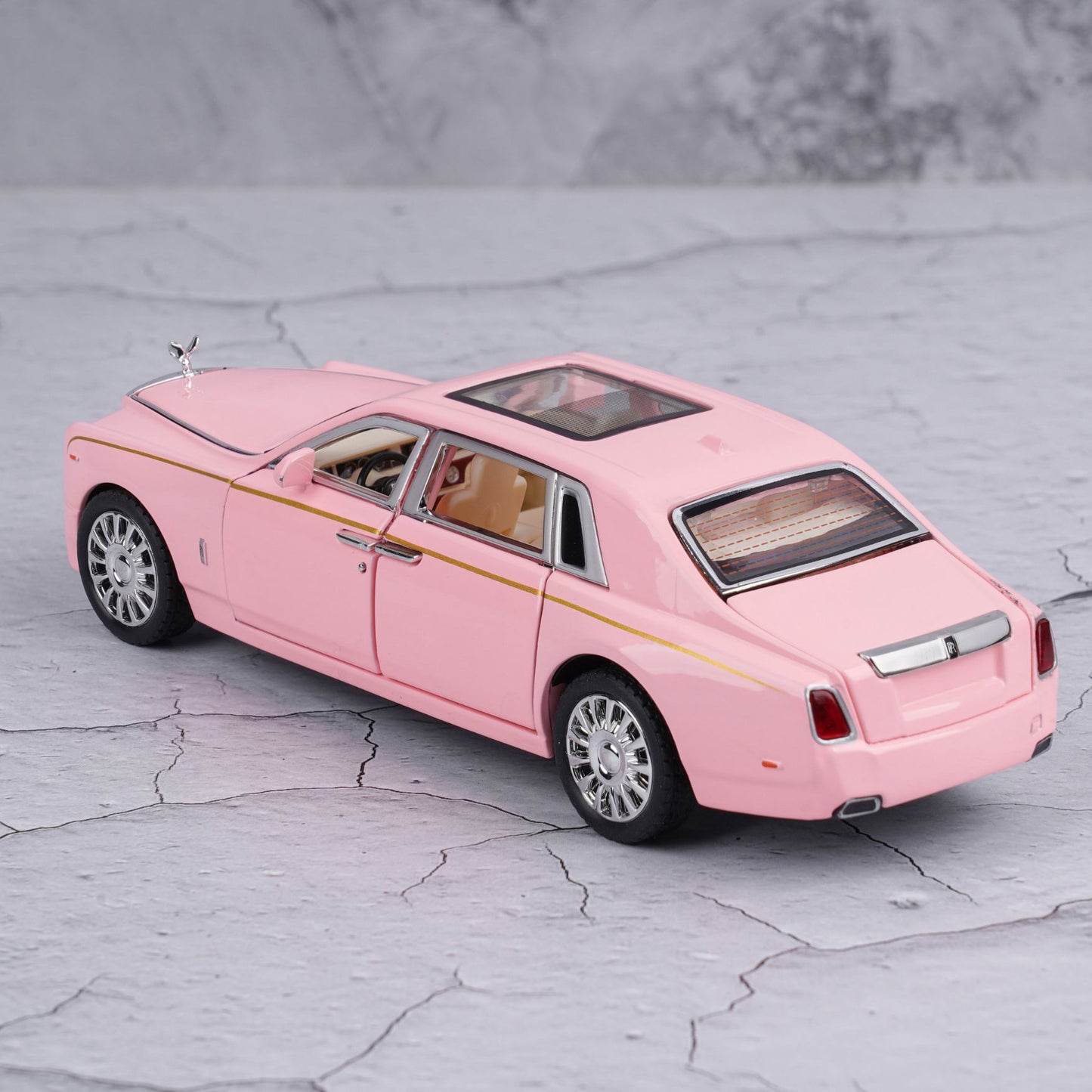 ROLLS ROYCE PHANTOM DIECAST MODEL